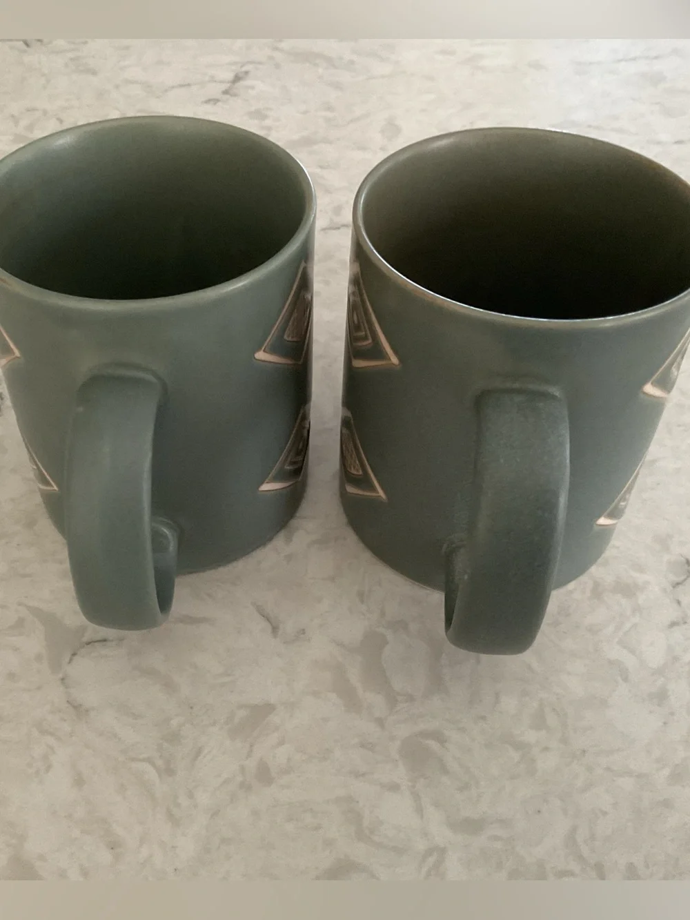 Pottery Barn Vintage Aztec Sgraffto Bongo Green Mugs, Set of 2